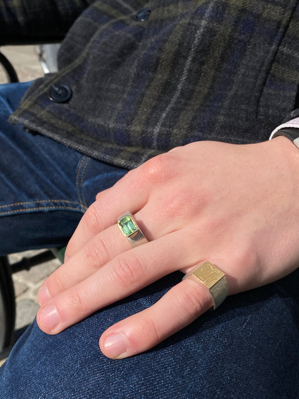 Firkantet signetring med gravering