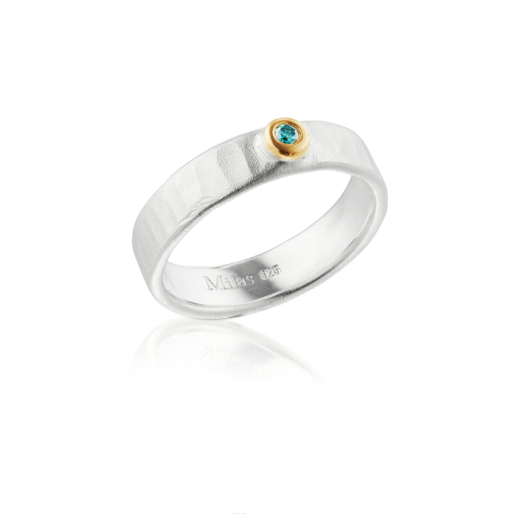 Sølv ring med blå/grøn brillant